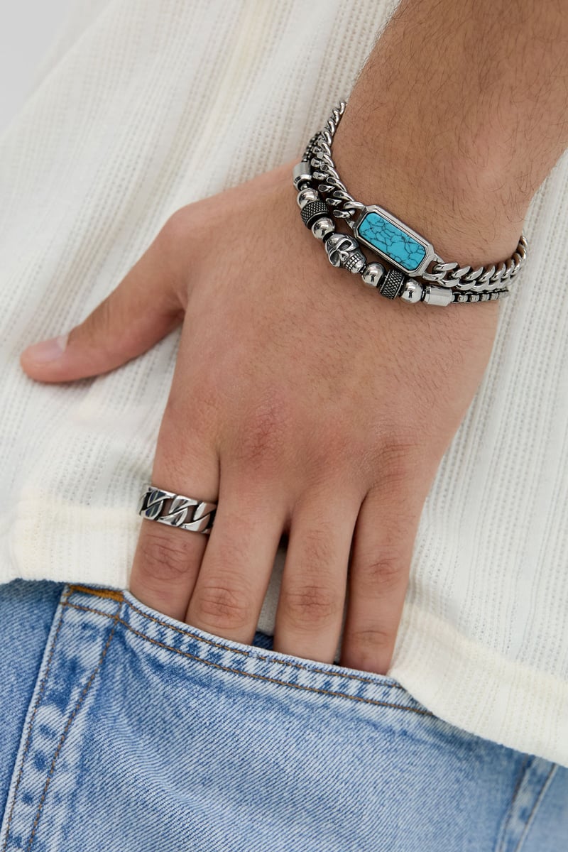 mannen armband met doodskop bedels